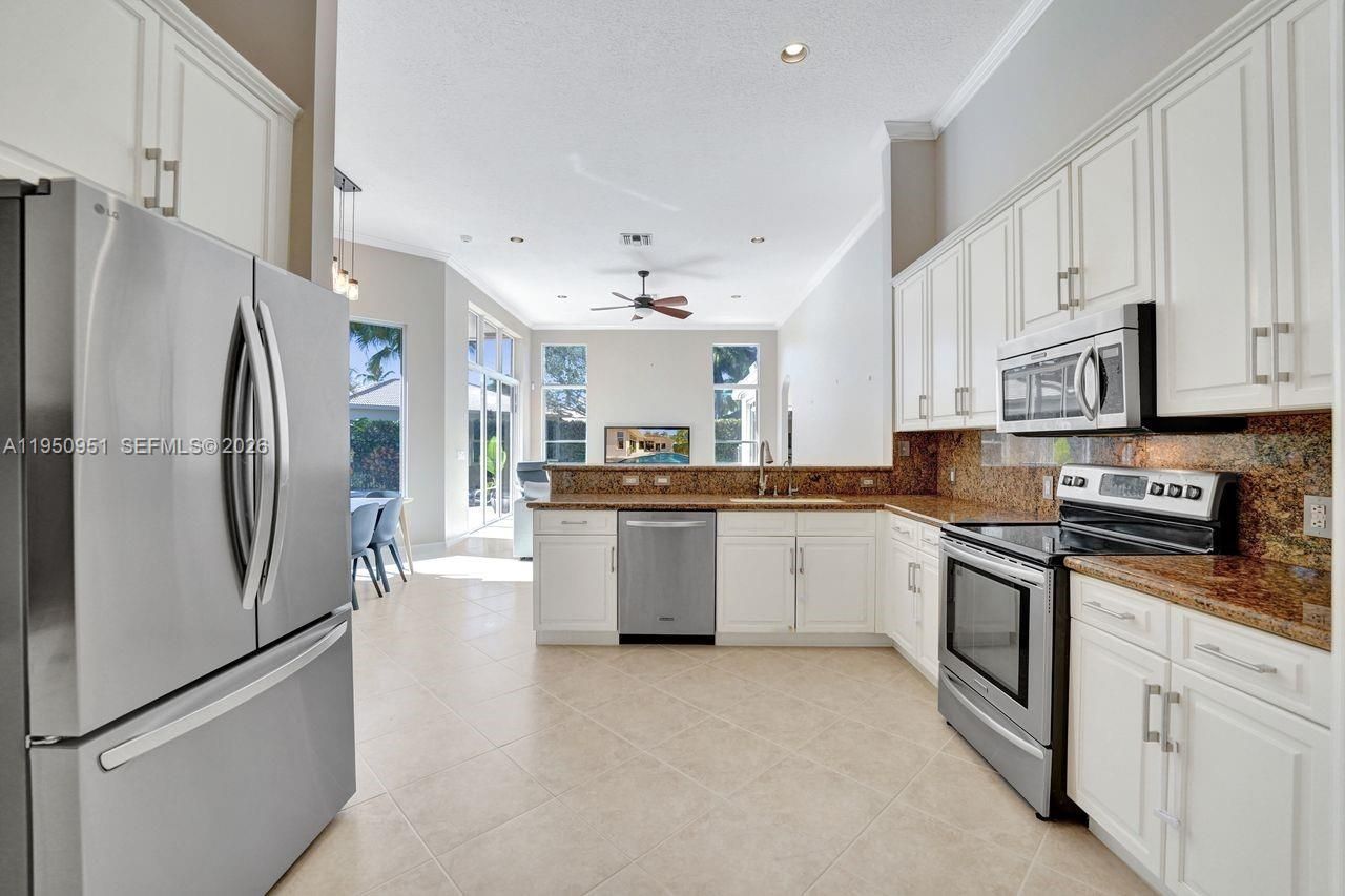 2533 Eagle Run Cir, Weston, FL 33327 Photo