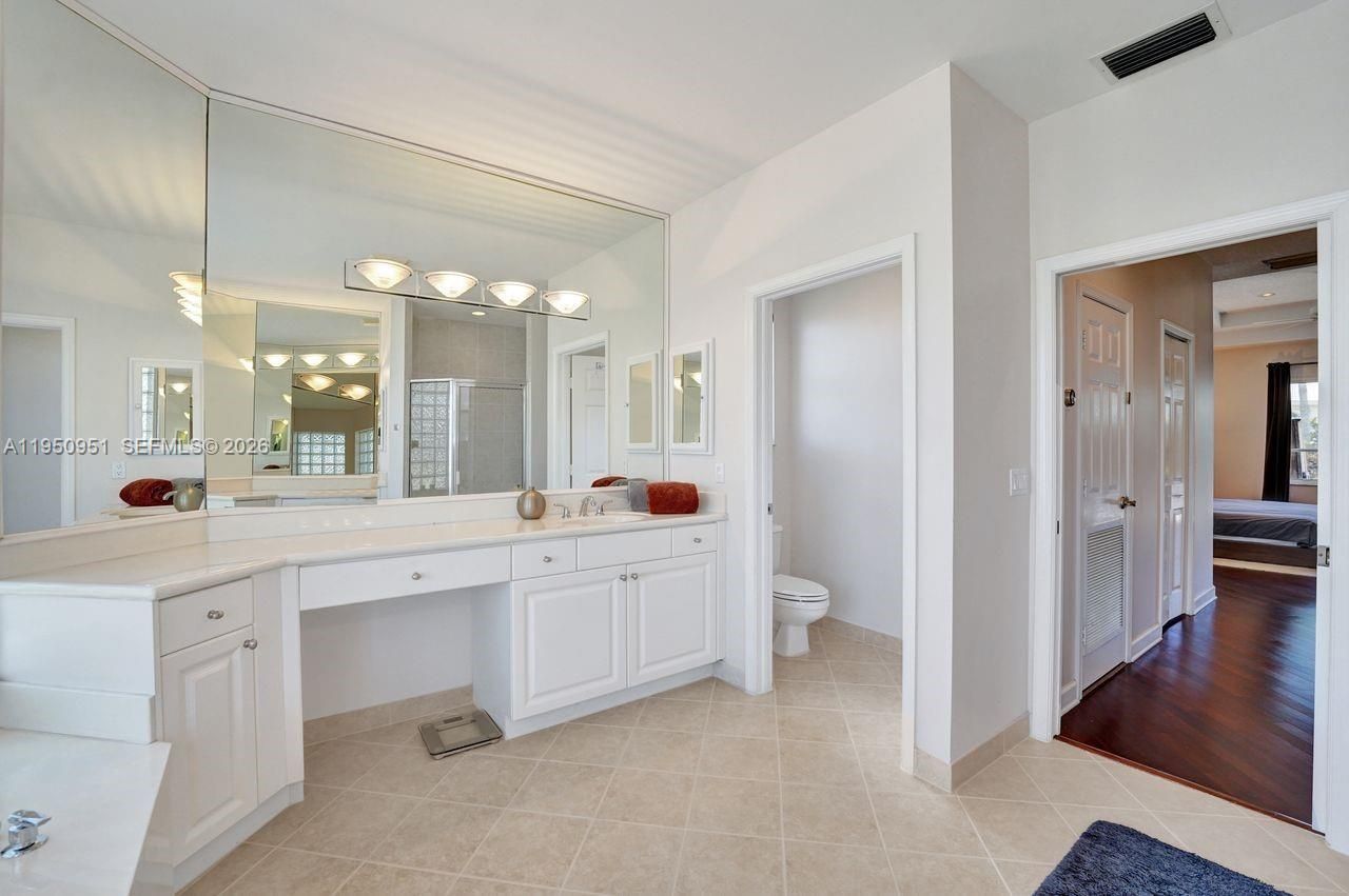 2533 Eagle Run Cir, Weston, FL 33327 Photo