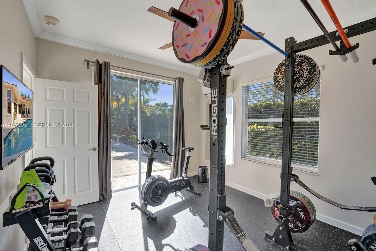 2533 Eagle Run Cir, Weston, FL 33327 Photo