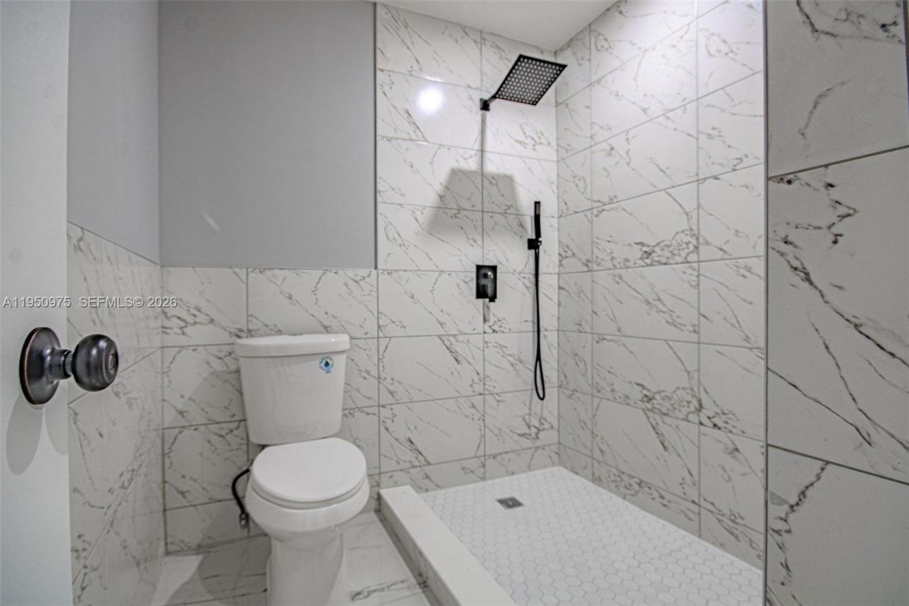 3313 NW 36th Ter, Lauderdale Lakes, FL 33309 Photo