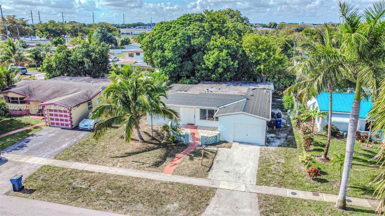 3313 NW 36th Ter, Lauderdale Lakes, FL 33309 Photo