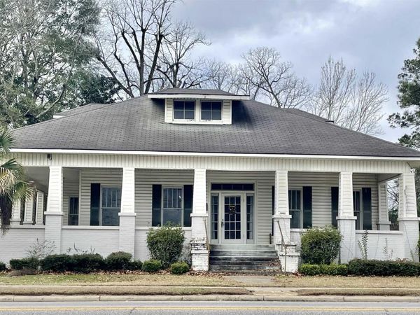 425 Douglas Avenue, Brewton, AL 36426