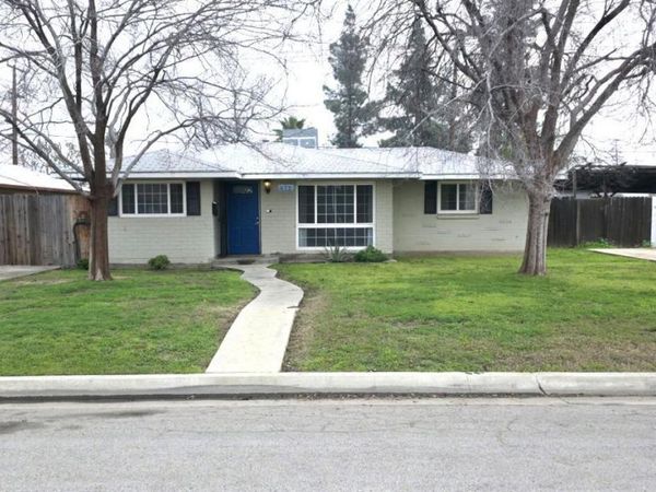 622 Cypress Street, Bakersfield, CA 93304