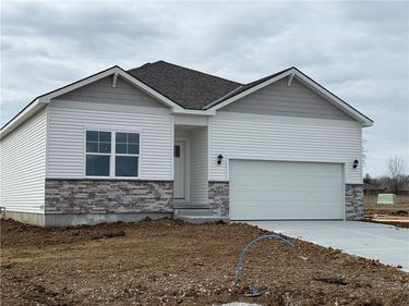 706 Fallen Leaf Drive, Belton, MO 64012