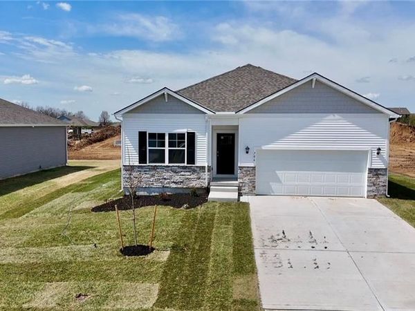 706 Fallen Leaf Drive, Belton, MO 64012