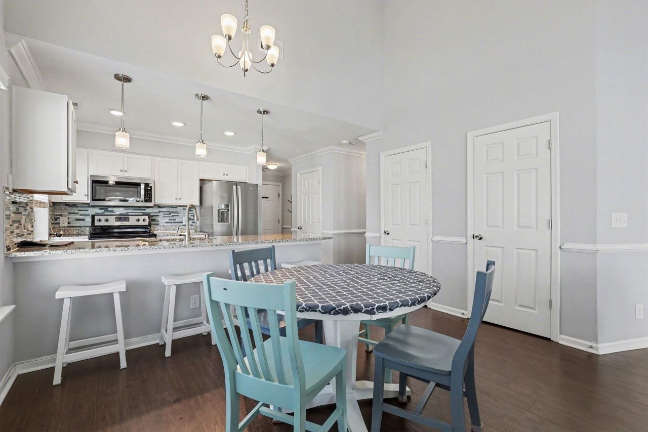 4970 Windsor Green Way Photo 10