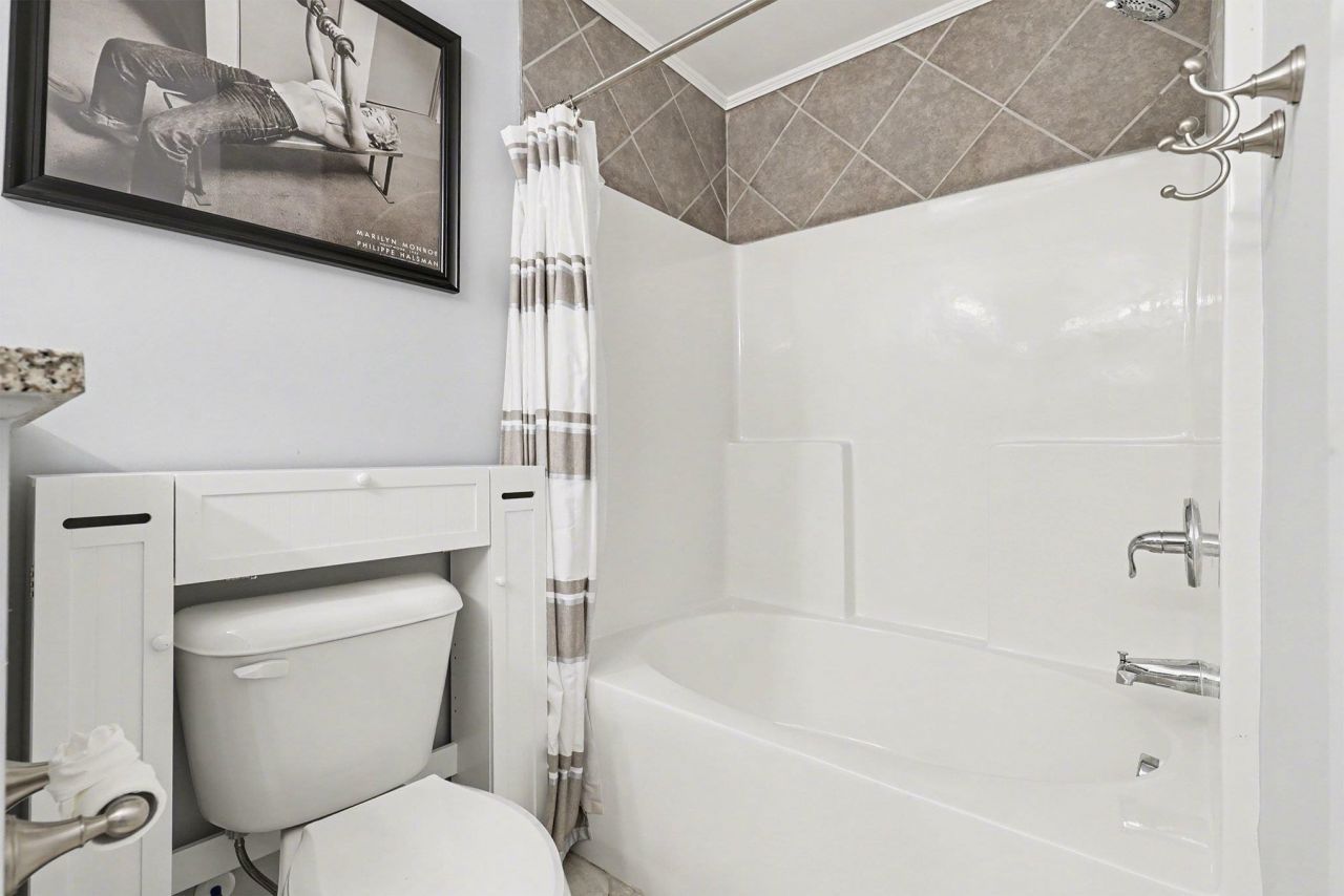 4970 Windsor Green Way Photo 26