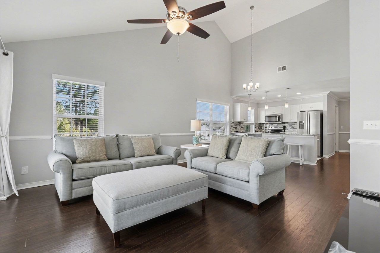 4970 Windsor Green Way Photo 9