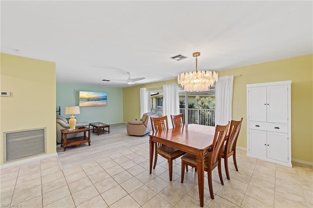 378 Palm Dr, Unit 4, Naples, FL 34112 Photo