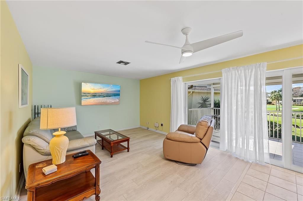 378 Palm Dr, Unit 4, Naples, FL 34112 Photo