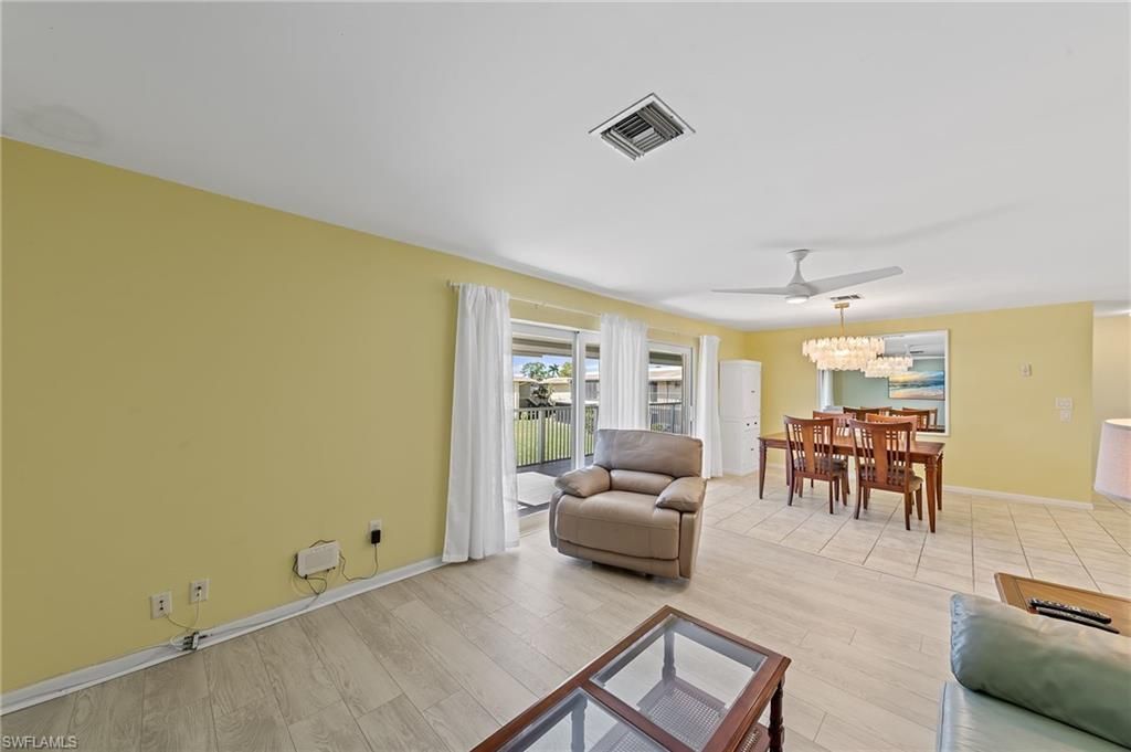378 Palm Dr, Unit 4, Naples, FL 34112 Photo