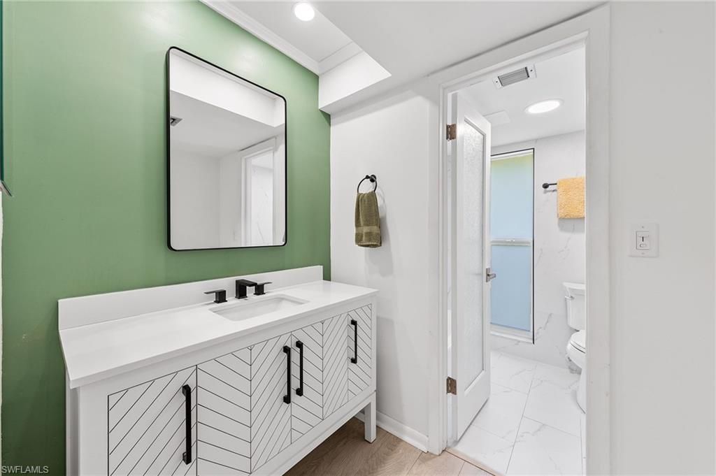 378 Palm Dr, Unit 4, Naples, FL 34112 Photo