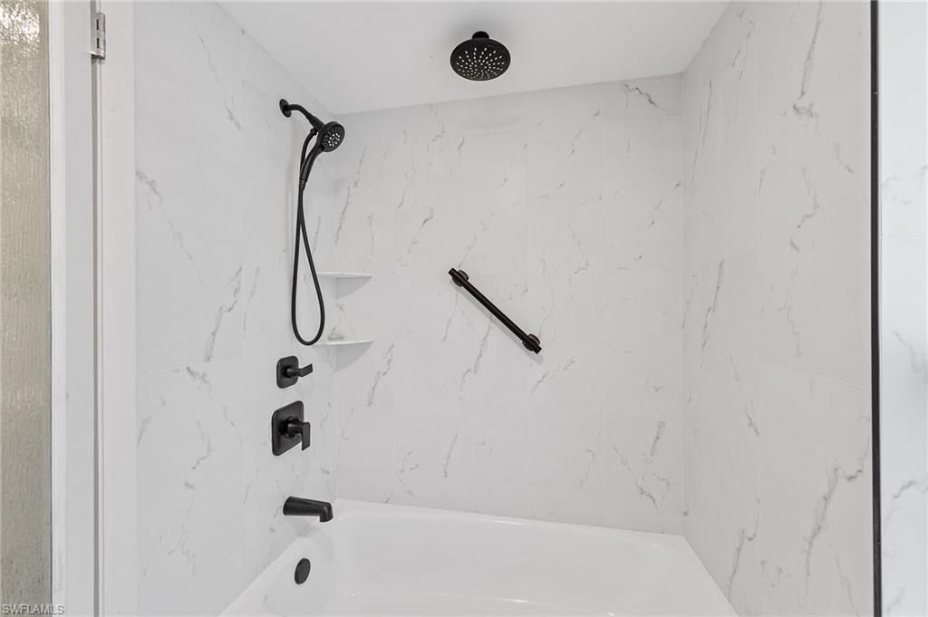 378 Palm Dr, Unit 4, Naples, FL 34112 Photo