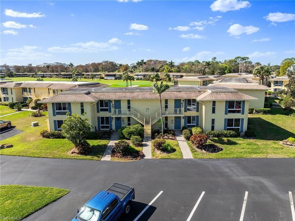 378 Palm Dr, Unit 4, Naples, FL 34112 Photo