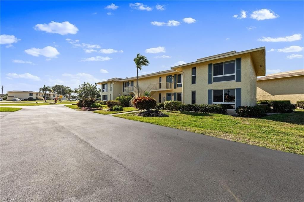 378 Palm Dr, Unit 4, Naples, FL 34112 Photo