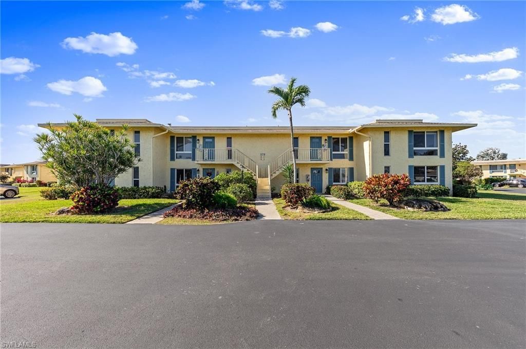 378 Palm Dr, Unit 4, Naples, FL 34112 Photo