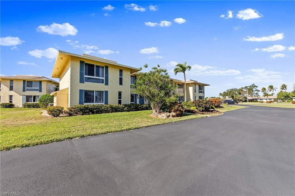 378 Palm Dr, Unit 4, Naples, FL 34112 Photo