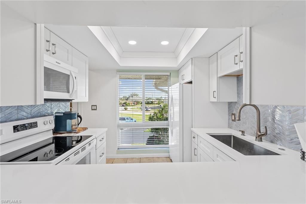 378 Palm Dr, Unit 4, Naples, FL 34112 Photo