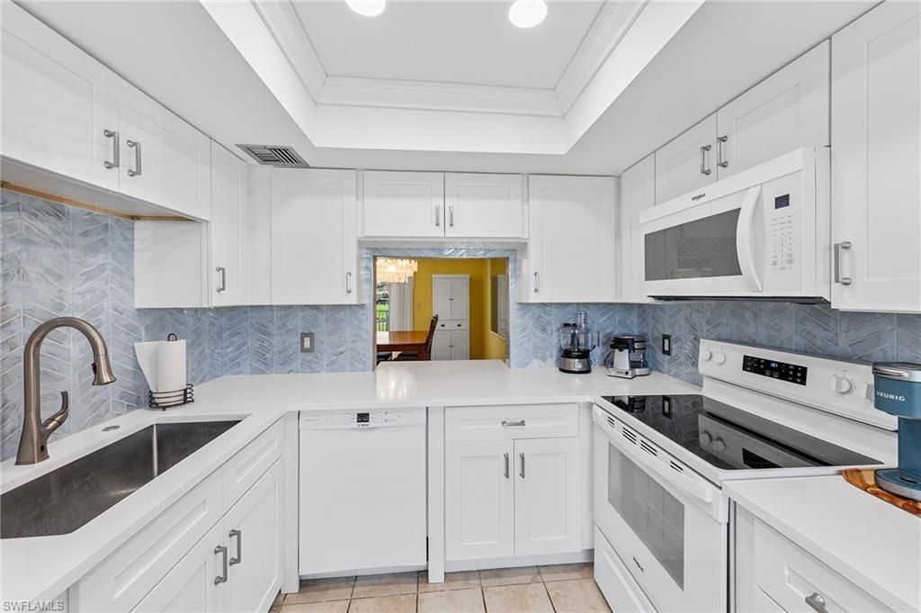 378 Palm Dr, Unit 4, Naples, FL 34112 Photo