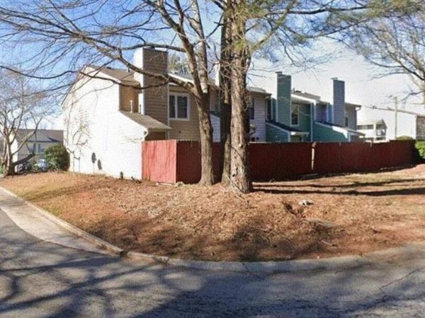 1021 Thornwoode Lane, Stone Mountain, GA 30083