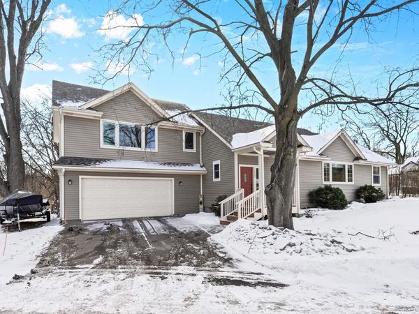 1432 Rose Place, Roseville, MN 55113
