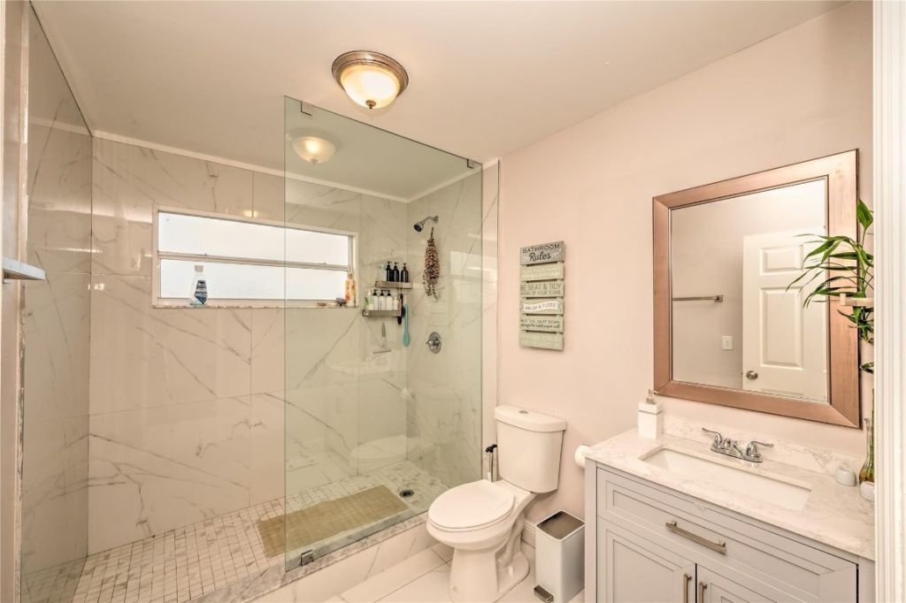 621 Lakeshore Terrace, Davie, FL 33325 Photo