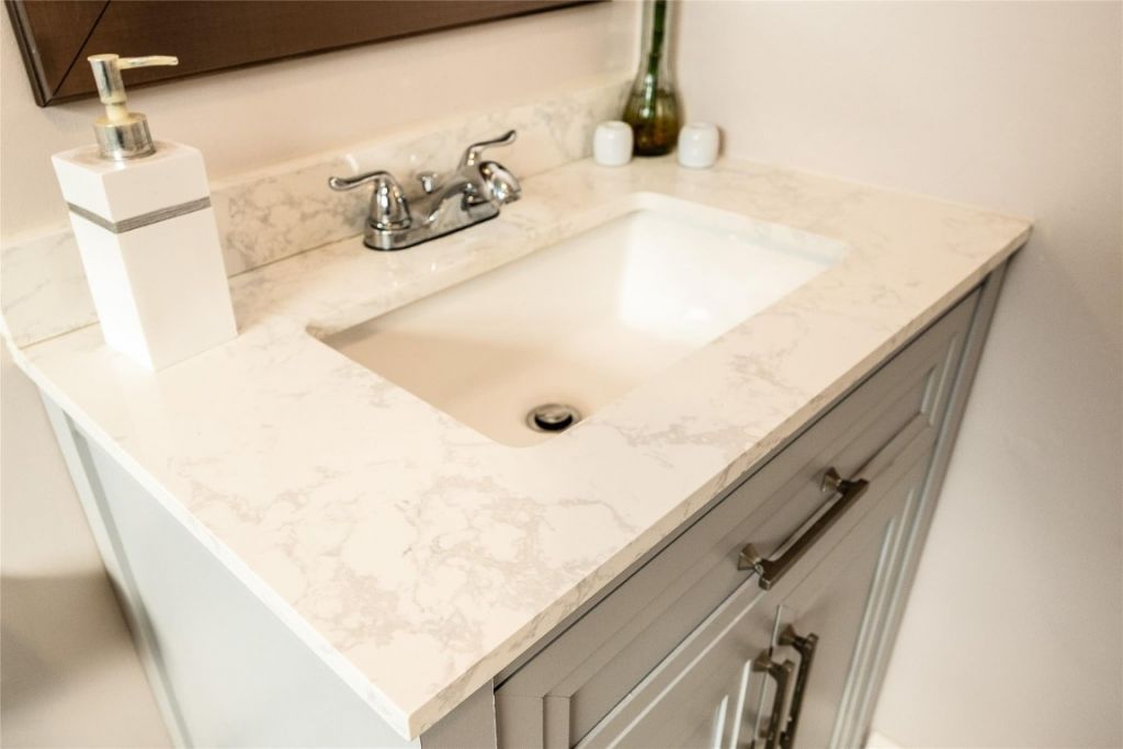 621 Lakeshore Terrace, Davie, FL 33325 Photo