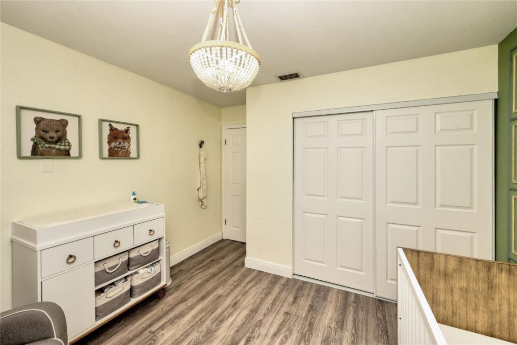 621 Lakeshore Terrace, Davie, FL 33325 Photo