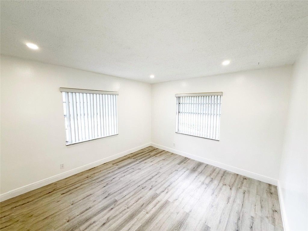 2710 Riverside Drive, Unit 201, Coral Springs, FL 33065 Photo