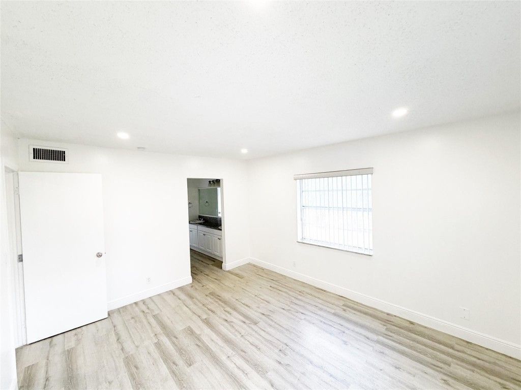 2710 Riverside Drive, Unit 201, Coral Springs, FL 33065 Photo