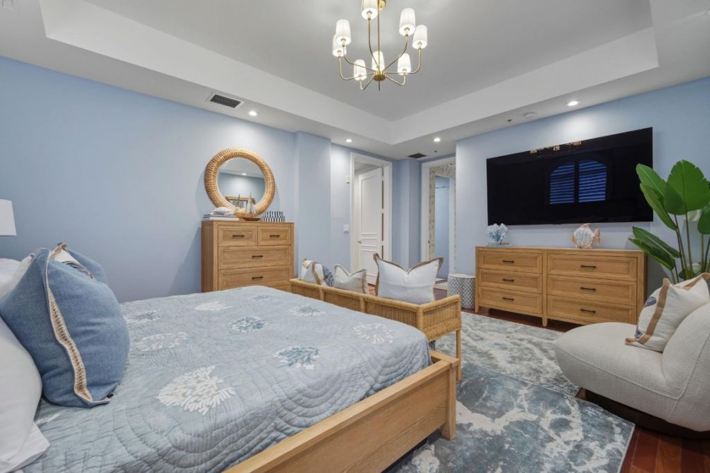 1121 Madruga Avenue, Unit 201, Coral Gables, FL 33146 Photo