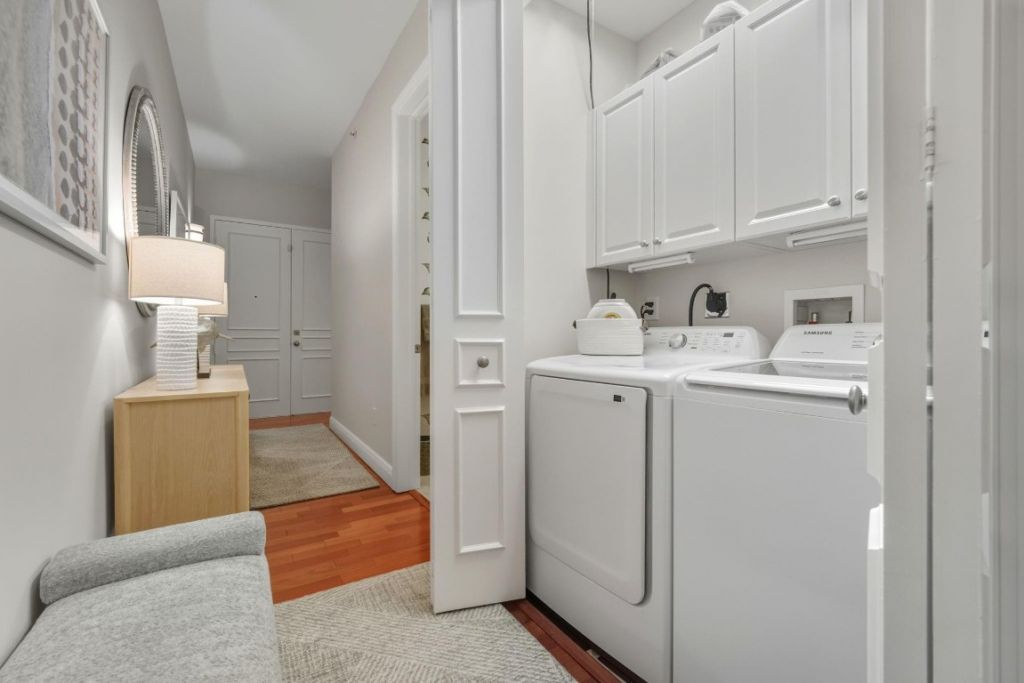 1121 Madruga Avenue, Unit 201, Coral Gables, FL 33146 Photo