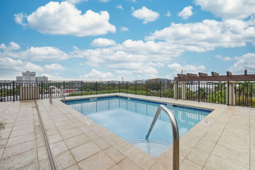 1121 Madruga Avenue, Unit 201, Coral Gables, FL 33146 Photo