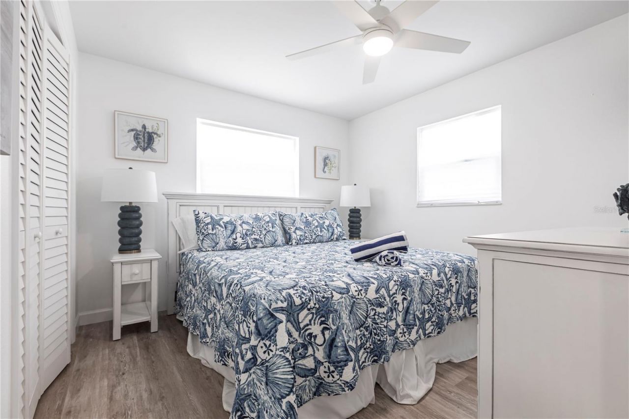 6020 Midnight Pass Road, Unit 7, Sarasota, FL 34242 Photo