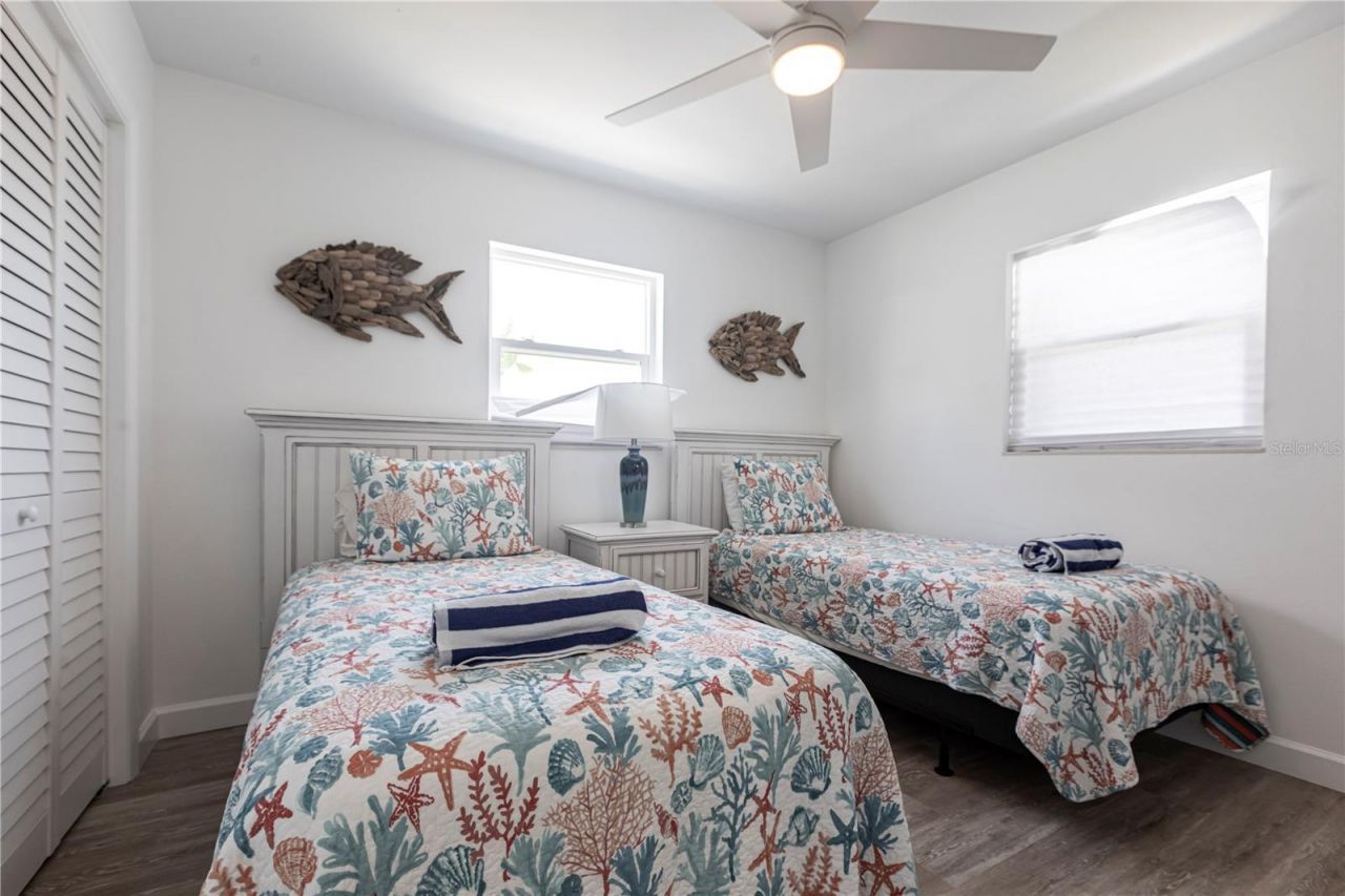 6020 Midnight Pass Road, Unit 7, Sarasota, FL 34242 Photo