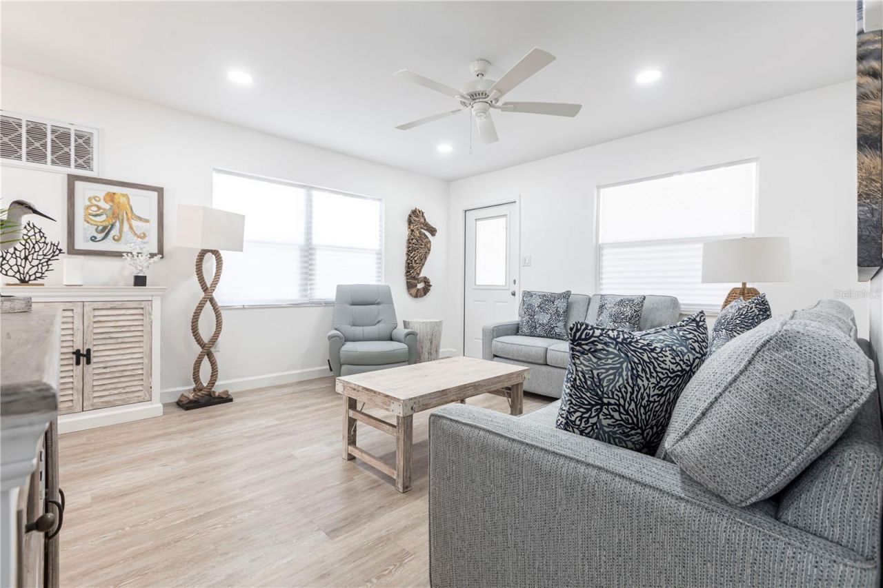 6020 Midnight Pass Road, Unit 7, Sarasota, FL 34242 Photo