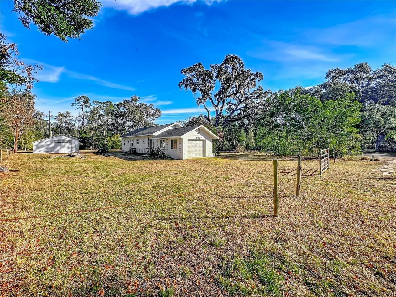 19037 Ravenswood Road, Altoona, FL 32702 Photo