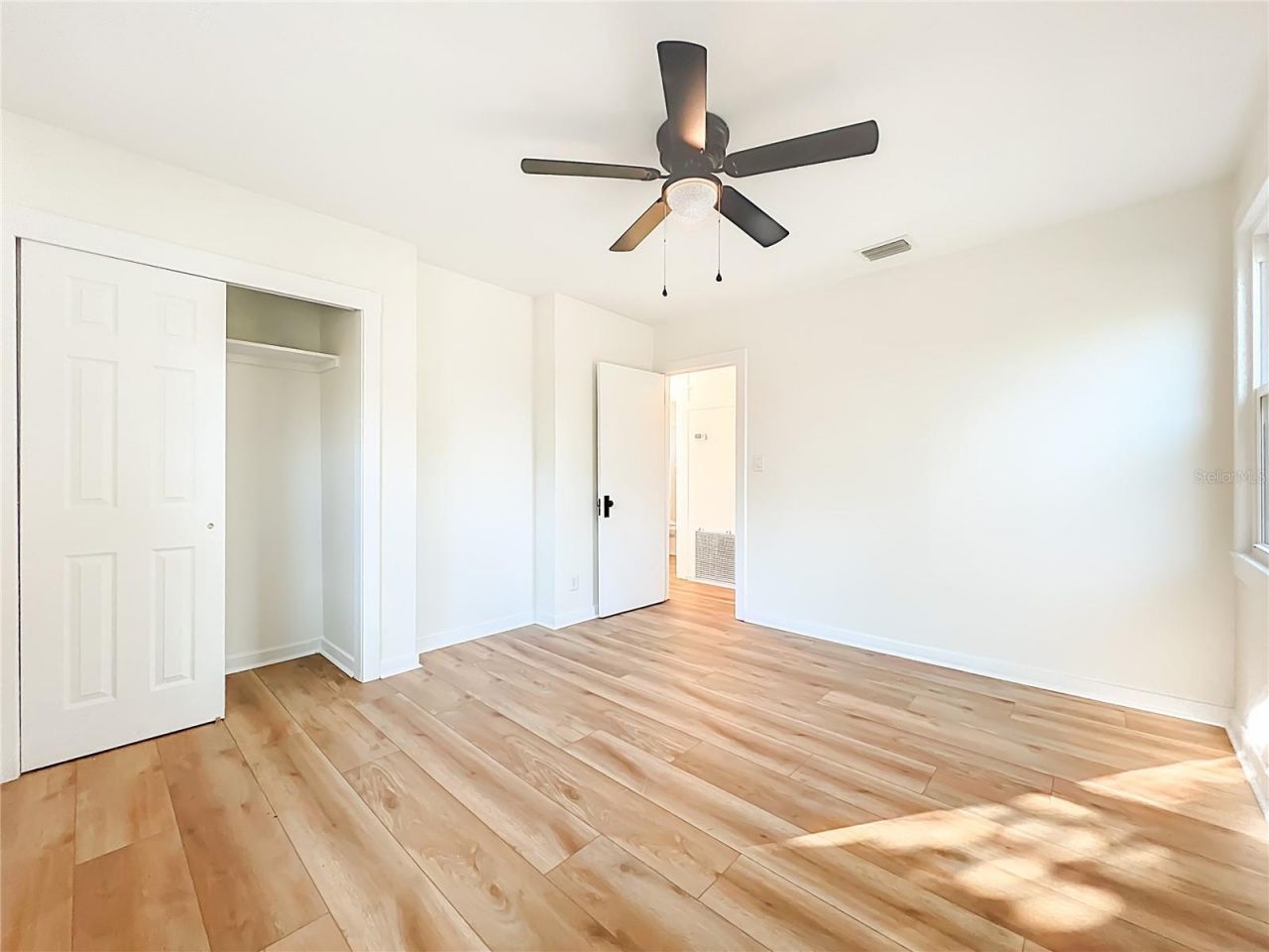 19037 Ravenswood Road, Altoona, FL 32702 Photo