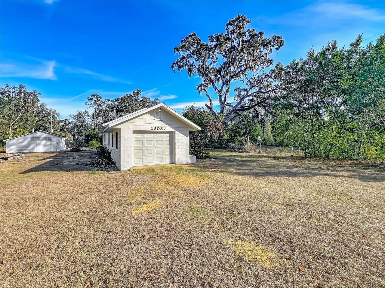 19037 Ravenswood Road, Altoona, FL 32702 Photo