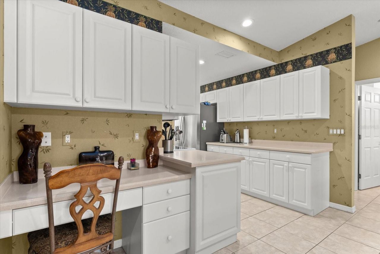 7040 Strand Circle, Unit 201, Bradenton, FL 34203 Photo