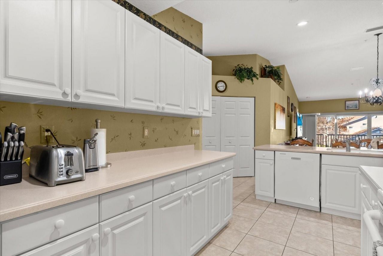 7040 Strand Circle, Unit 201, Bradenton, FL 34203 Photo