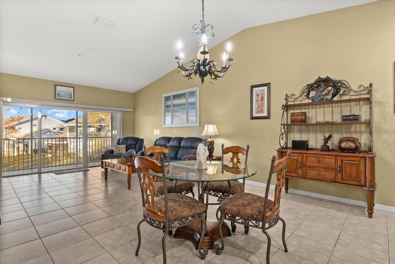 7040 Strand Circle, Unit 201, Bradenton, FL 34203 Photo