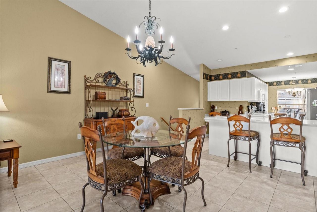 7040 Strand Circle, Unit 201, Bradenton, FL 34203 Photo