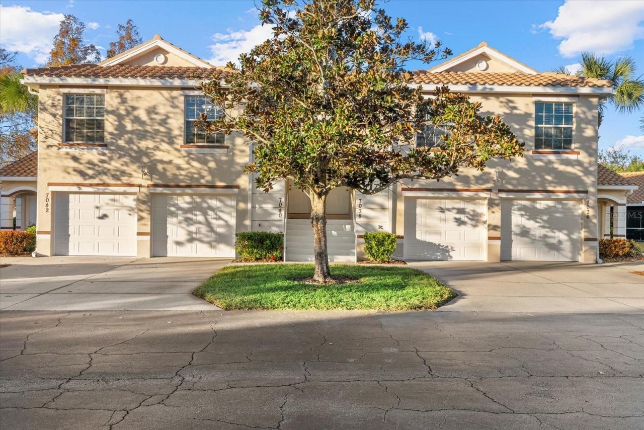 7040 Strand Circle, Unit 201, Bradenton, FL 34203 Photo