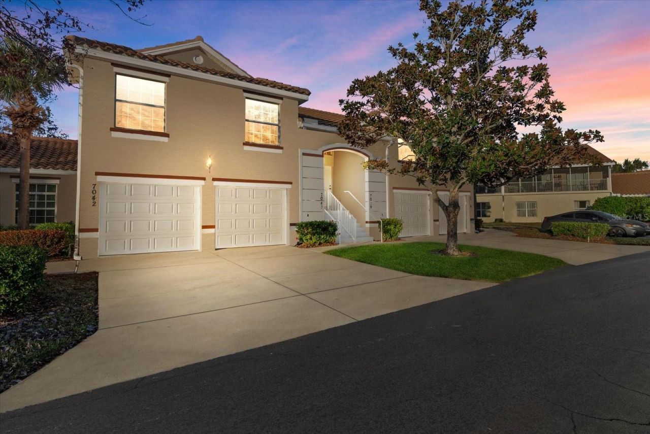 7040 Strand Circle, Unit 201, Bradenton, FL 34203 Photo