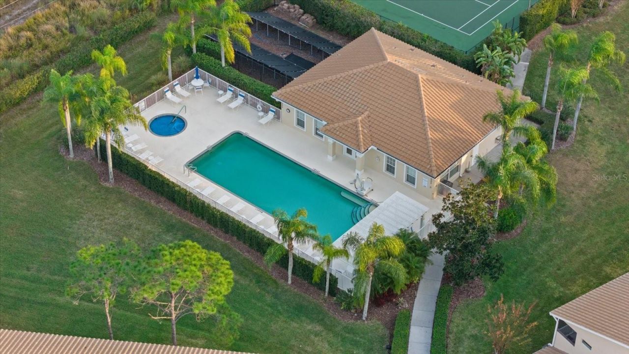 7040 Strand Circle, Unit 201, Bradenton, FL 34203 Photo