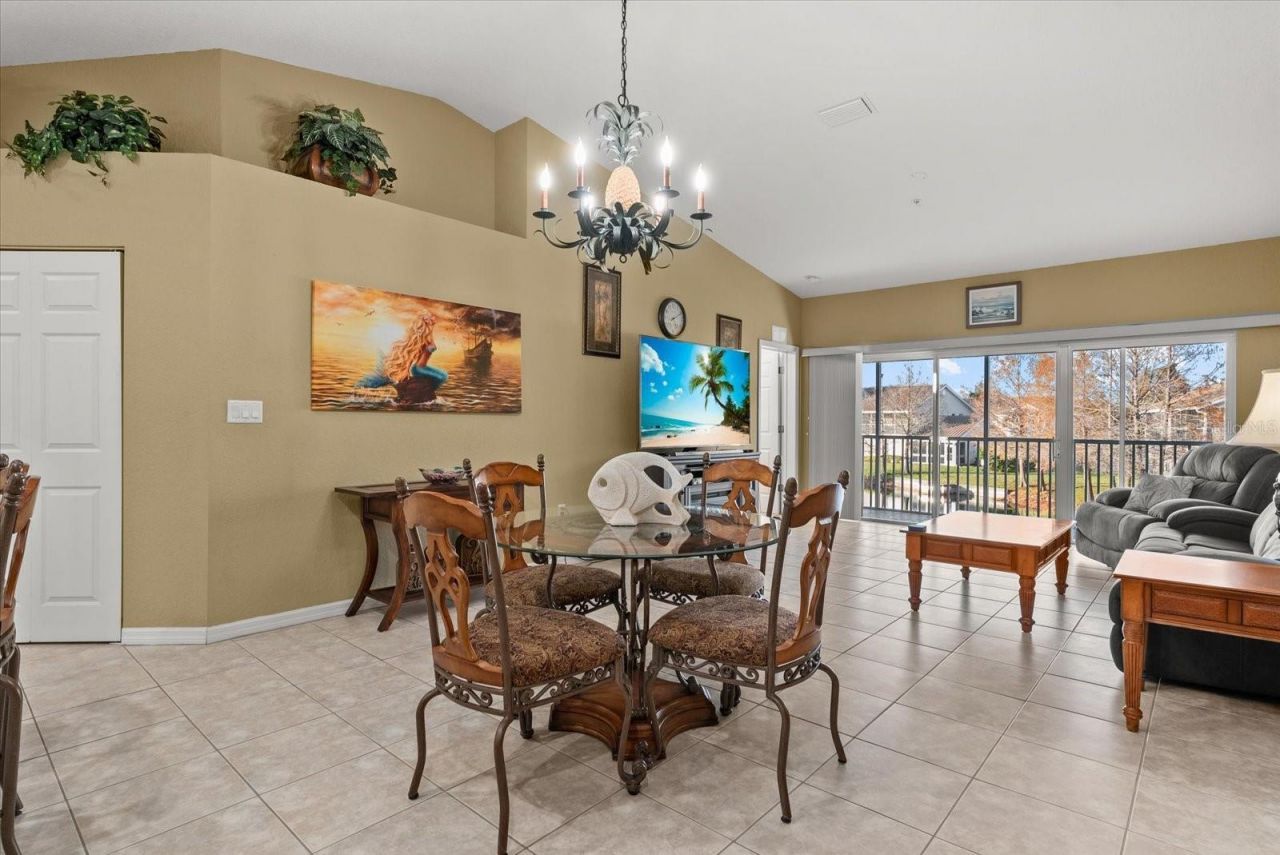 7040 Strand Circle, Unit 201, Bradenton, FL 34203 Photo