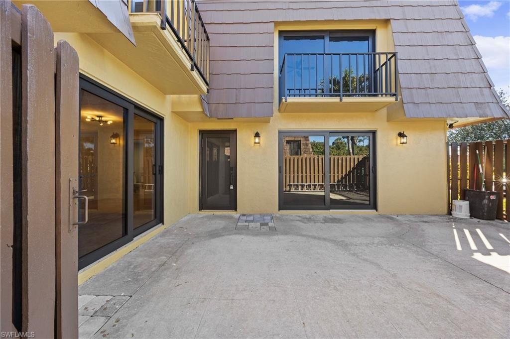 1569 Park Meadows Dr, Unit 2, Fort Myers, FL 33907 Photo