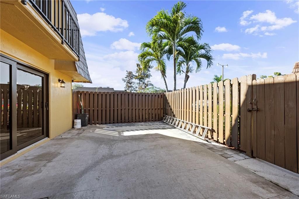 1569 Park Meadows Dr, Unit 2, Fort Myers, FL 33907 Photo