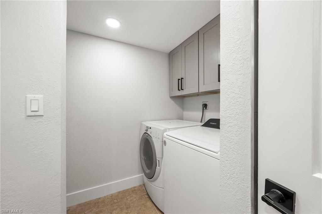1569 Park Meadows Dr, Unit 2, Fort Myers, FL 33907 Photo
